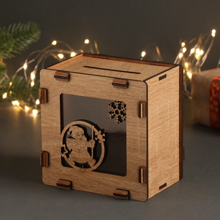 Новогодняя копилка  Новогодняя копилка "Дедушка Мороз" 12х12х9 см