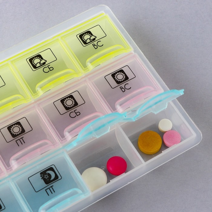 Таблетница органайзер «Утро, день, вечер», 21 секция, русские буквы, разноцветная. Таблетница органайзер «Утро, день, вечер», 21 секция, русские буквы, разноцветная.