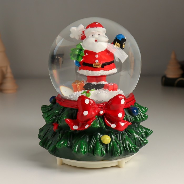 Сувенир полистоун водяной шар свет, музыка Сувенир полистоун водяной шар свет, музыка "Дед Мороз" 12х12х15,5 см