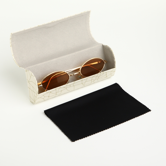 Футляр для очков на хлопушке, длина 15,5 см, цвет бежевый Футляр для очков на хлопушке, длина 15,5 см, цвет бежевый