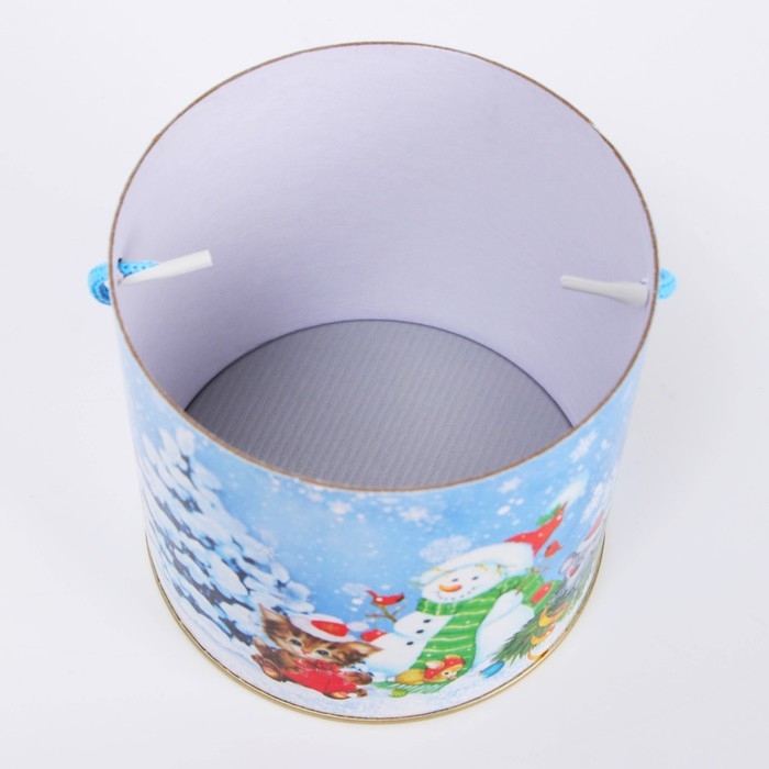 Новый год. Подарочная коробка, тубус «Игра в снежки» 120х120мм. Новый год. Подарочная коробка, тубус «Игра в снежки» 120х120мм.