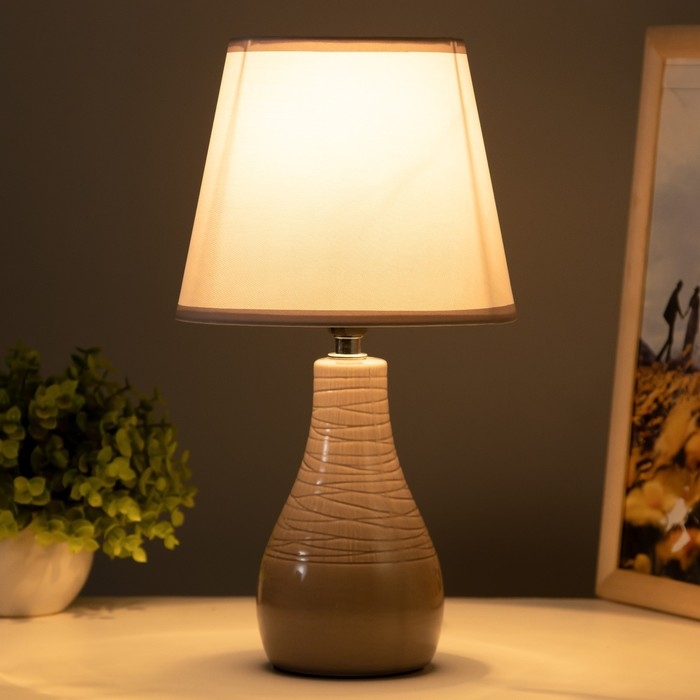 Настольная лампа Настольная лампа "Реймс" Е14 40Вт светло-серый 17х17х32 см RISALUX