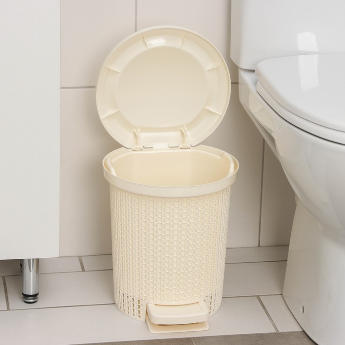 Контейнер для мусора с педалью Svip Ajur, 6 л, цвет айвори Контейнер для мусора с педалью Svip Ajur, 6 л, цвет айвори