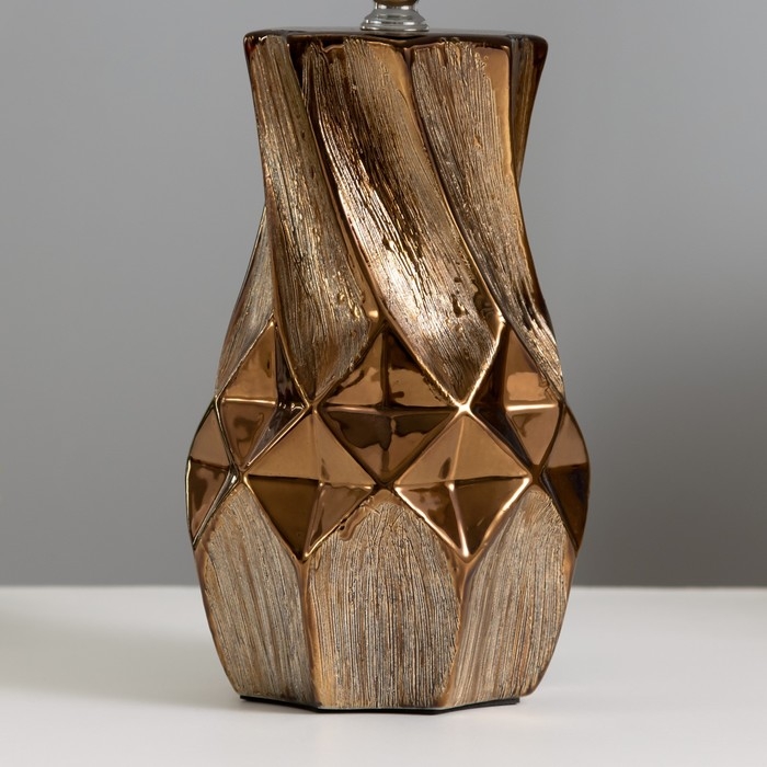 Настольная лампа Настольная лампа "Исланта" Е14 40Вт шоколадный 22,5х22,5х38см RISALUX