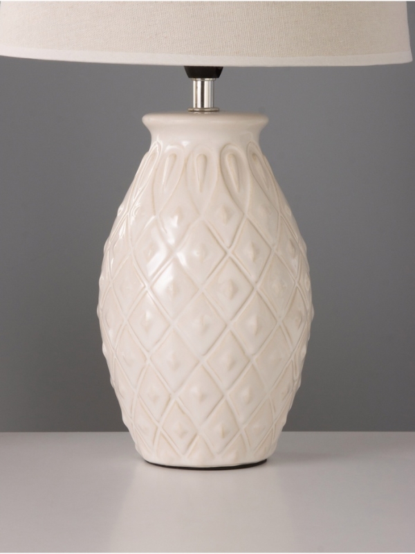 Настольная лампа Настольная лампа "Тина" 1х15Вт Е14 бежевый 25х25х41см