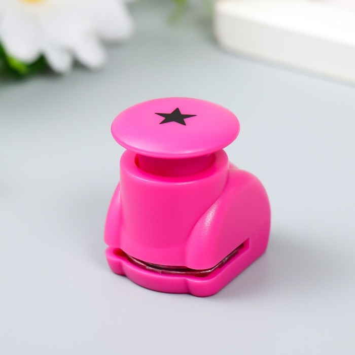 Дырокол фигурный кнопка Дырокол фигурный кнопка "Звёздочка" d=1 см 4,3х4х3 см МИКС