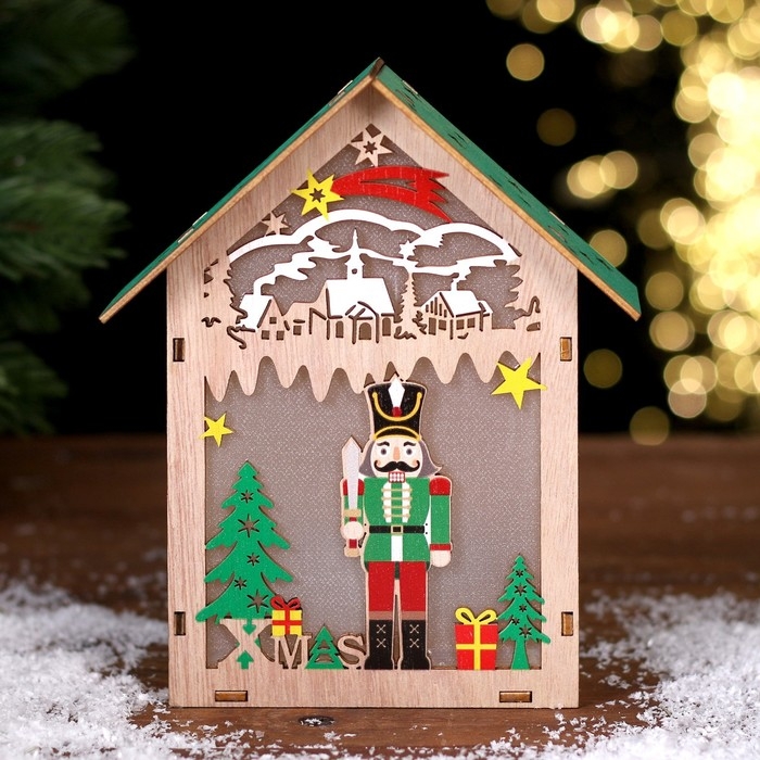 Новогодний декор с подсветкой «Щелкунчик» 15 × 5,5 × 18 см Новогодний декор с подсветкой «Щелкунчик» 15 × 5,5 × 18 см