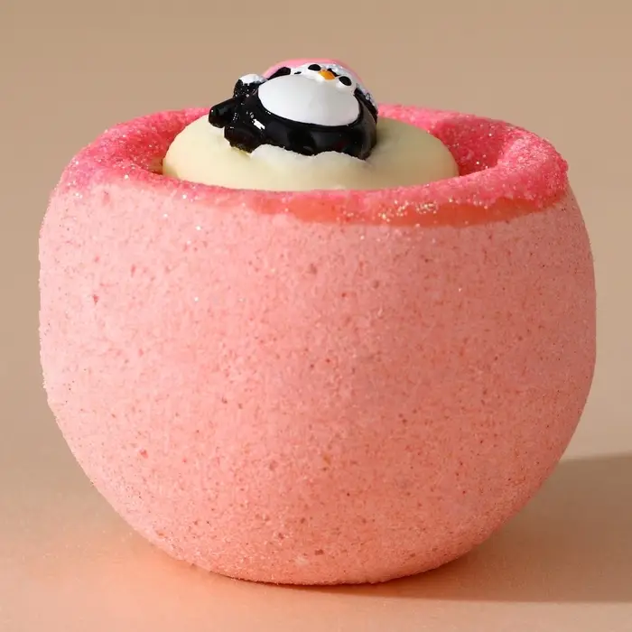 Бомбочка с игрушкой ЧИСТОЕ СЧАСТЬЕ &laquo;Пингвин&raquo;, 130 г, Новый Год