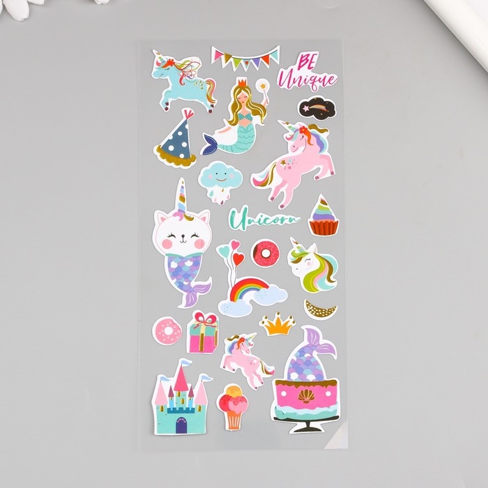 Наклейка пластик золотое тиснение Наклейка пластик золотое тиснение "Зверята" МИКС 10,5х23 см