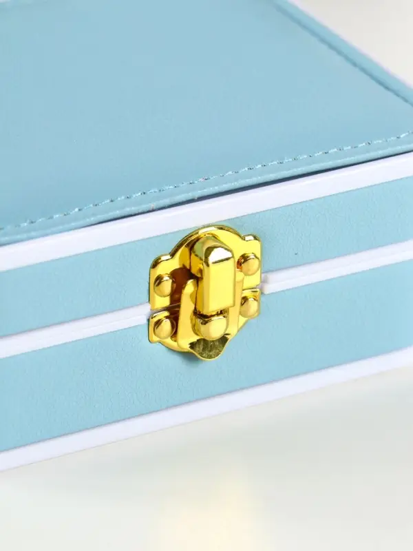 Шкатулка пластик, кожзам для украшений 6 ячеек, 10 полос, голубая 13,5х11,5х5,5 см