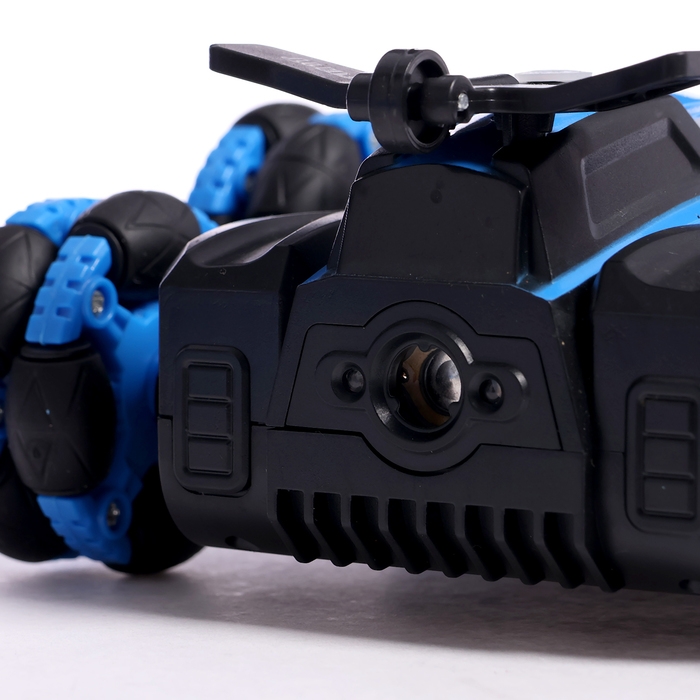 Машина радиоуправляемая «МЕГА перевертыш», световые и звуковые эффекты, цвет синий Машина радиоуправляемая «МЕГА перевертыш», световые и звуковые эффекты, цвет синий