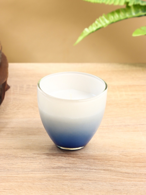 Свеча ароматическая в стеклянном подсвечнике 85 гр, снежная зима