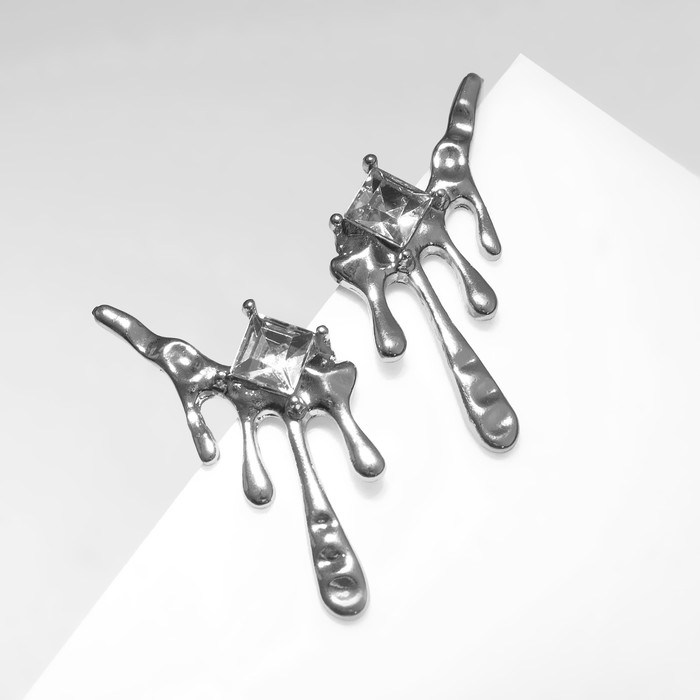 Серьги со стразами «Таяние» ромб, цвет белый в серебре