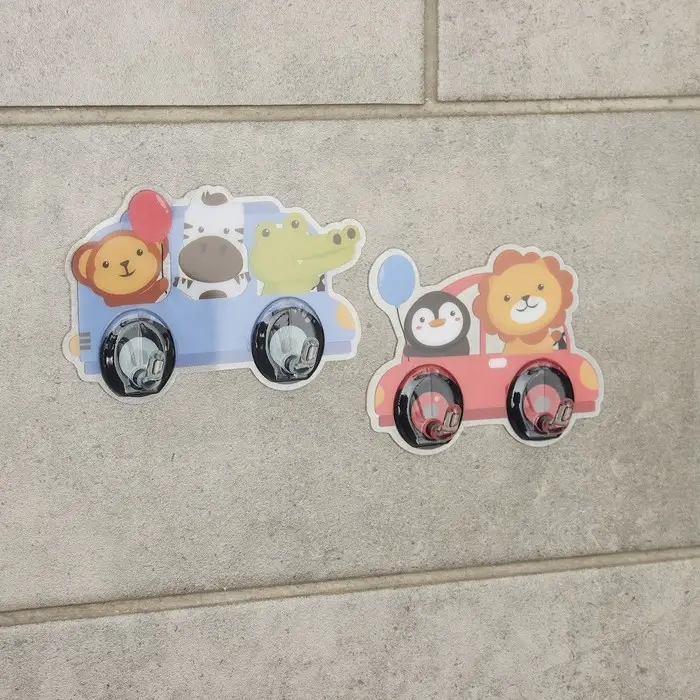 Набор двойных крючков самоклеящихся «Зверята», 2 шт, рисунок МИКС