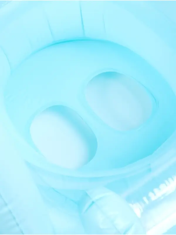 Круг для плавания детский с погремушкой 70 см, цвет голубой