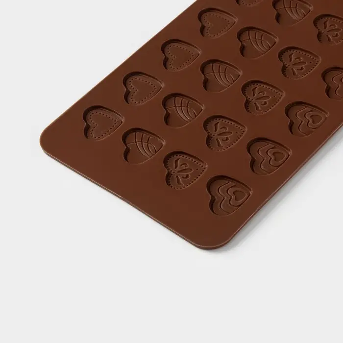 Форма для шоколада Доляна &laquo;Сердечки&raquo;, силикон, 21&times;11.5 см, 24 ячейки, коричневая