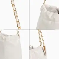 Сумка - мешок женская без застёжки, 35&times;7&times;33 см, со стёжкой, белая