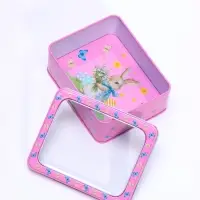 Шкатулка металлическая &laquo;Зайка с большим бантом и букетом&raquo;, 13.5&times;11&times;5 см