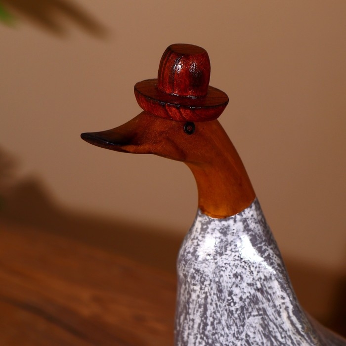 Сувенир "Утка в сером" дерево 27 см