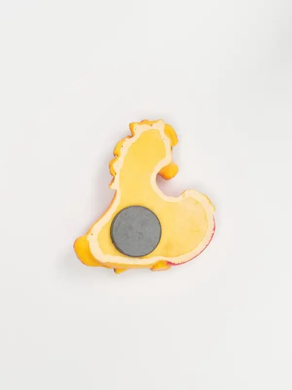 Магнит новогодний на холодильник «Лошадь с сердем», 5.5 х 5.2 см