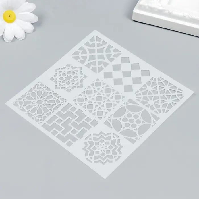 Трафарет пластик  Трафарет пластик "Геометрия" 13х13 см