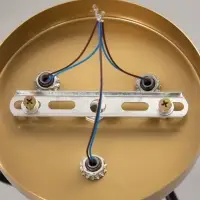 Люстра &laquo;Узел&raquo; 3&times;40 Вт Е27 черный/латунь 52&times;52&times;36 см