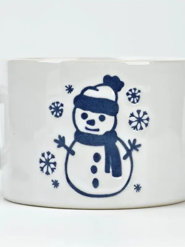 Кружка керамическая новогодняя «Снеговик», 320 мл, ручная работа