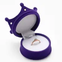 Футляр под серьги, кулон, кольцо &laquo;Корона&raquo;, бархатный, 5.5&times;5.5&times;4.5 см, фиолетовый