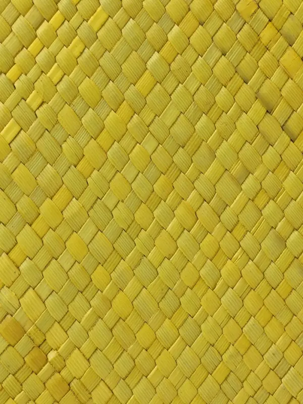 Сумка плетёная на застёжке из пандана, 41&times;16&times;50 см, жёлто-белая