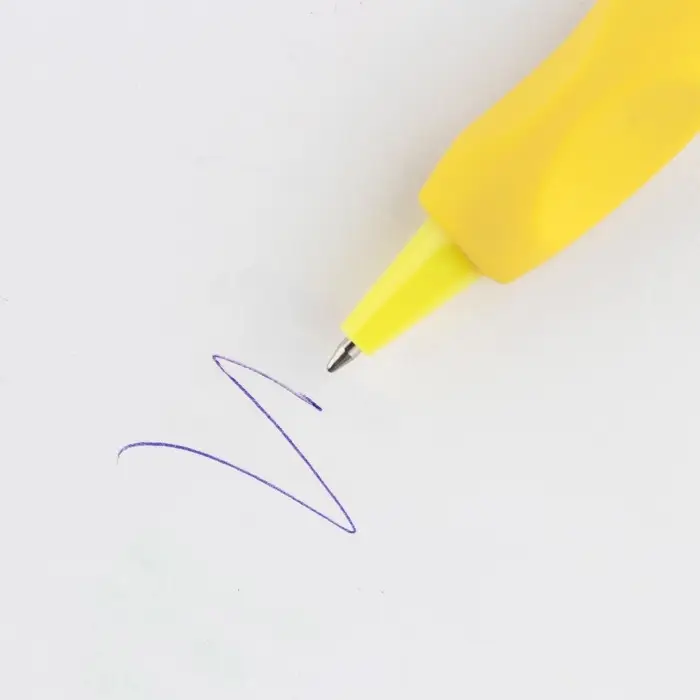 Ручка шариковая синяя паста 0.5 мм ArtFox тренажер для письма Ручка шариковая синяя паста 0.5 мм ArtFox тренажер для письма