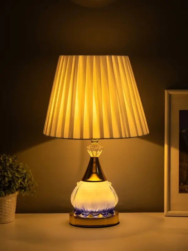 Лампа настольная &laquo;Ева&raquo; 1&times;40 Вт Е27 1&times;4 Вт LED золото/синий 25&times;25&times;42 см