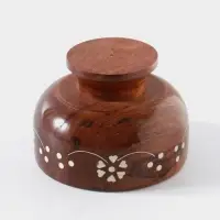 Чаша на ножке &laquo;В самое сердце&raquo;, 10&times;10&times;7 см, дерево шишам