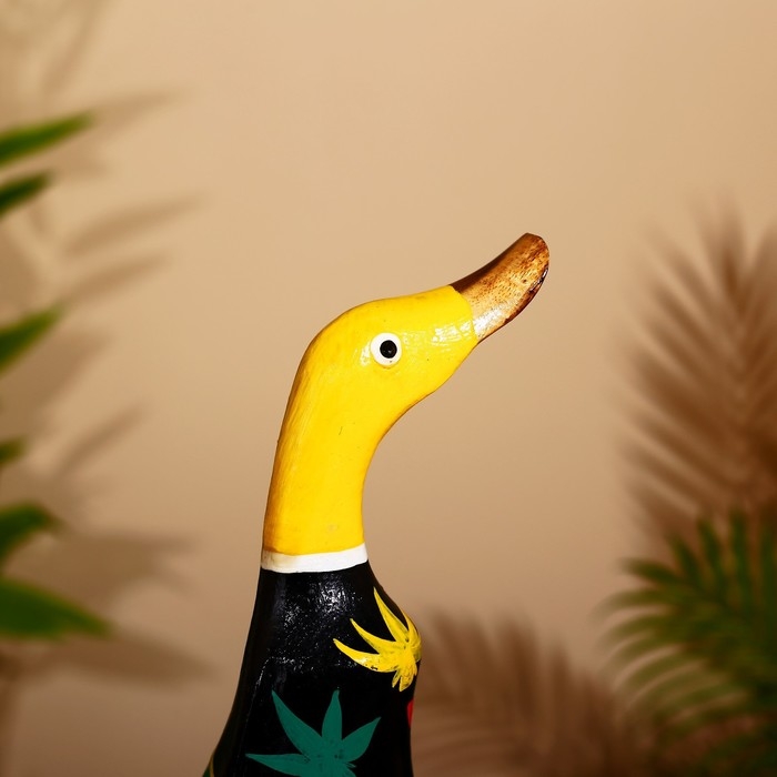 Сувенир "Утка осенняя" дерево 27 см