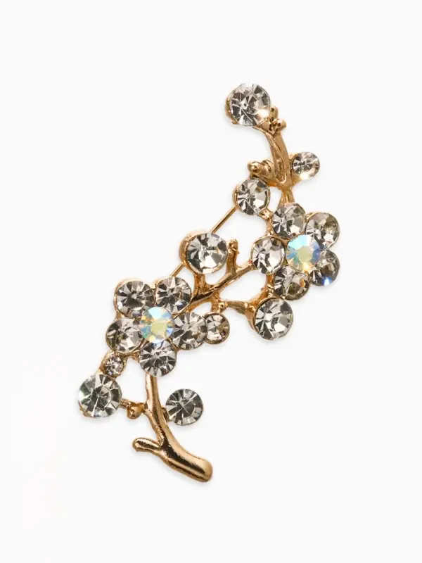 Брошь &laquo;Цветы. Ветвь яблони&raquo;, белая в золоте