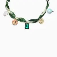 Колье-чокер на платке "Стиль". цвет изумрудный с золотом