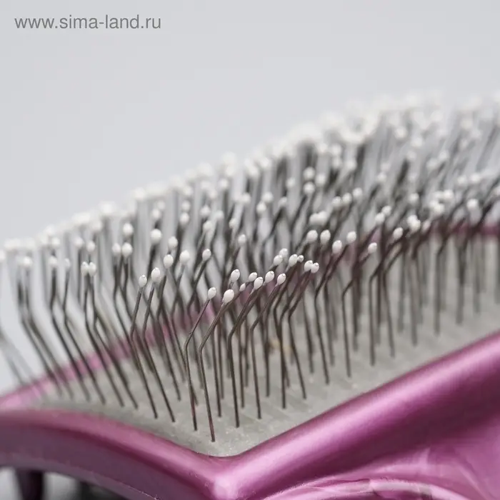 Щётка - пуходёрка мягкая, основание 68&times;48 м, с каплями, увеличенное кол-во зубцов, бордовая