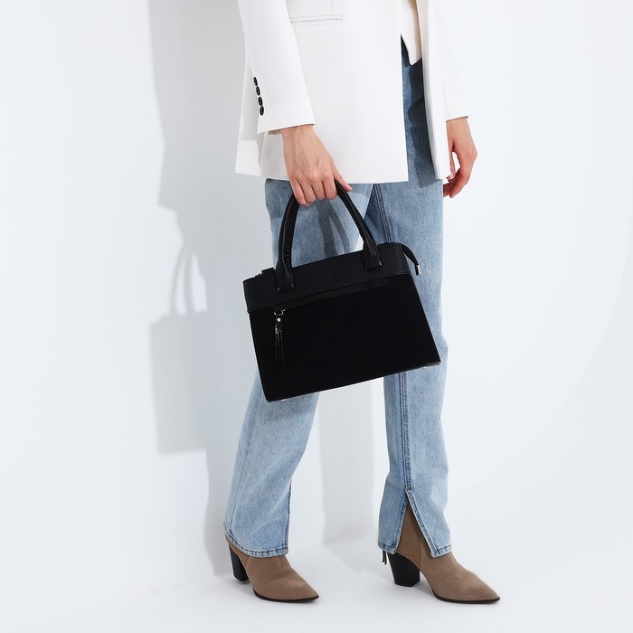 Сумка-тоут Сумка-тоут "Оливи" на молнии, цвет чёрный