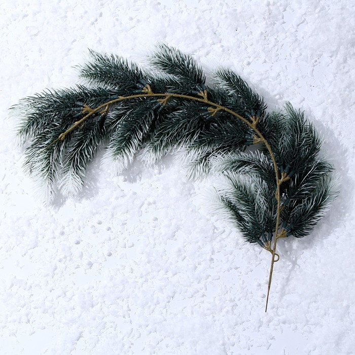 Декор «Ветвь густой ели» Декор «Ветвь густой ели»