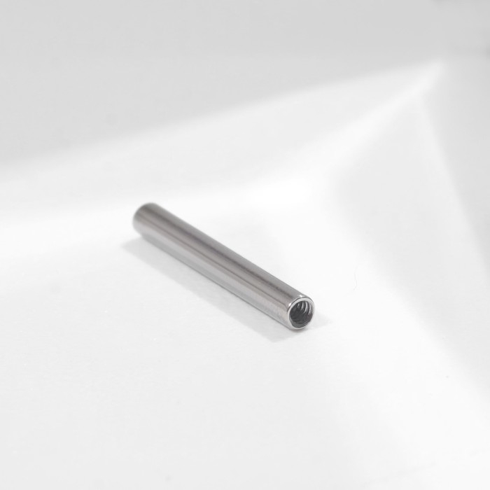 Штанга из нержавеющей стали толщина 1,2, внутренняя резьба 0,8 мм, L=10 мм Штанга из нержавеющей стали толщина 1,2, внутренняя резьба 0,8 мм, L=10 мм