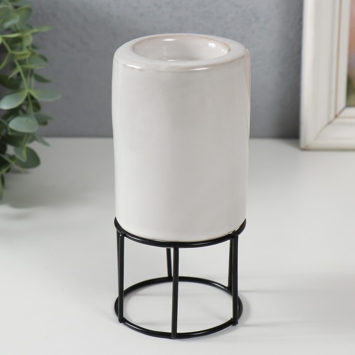 Подсвечник керамика, металл на 1 свечу  Подсвечник керамика, металл на 1 свечу "Столбик" белый с чёрным 7,4х7,4х15,3 см