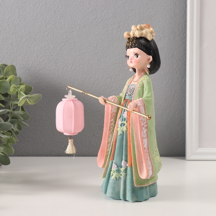 Сувенир полистоун свет  Сувенир полистоун свет "Девочка в кимоно с фонариком" зеленый 1хLR41 7,6х14х22 см
