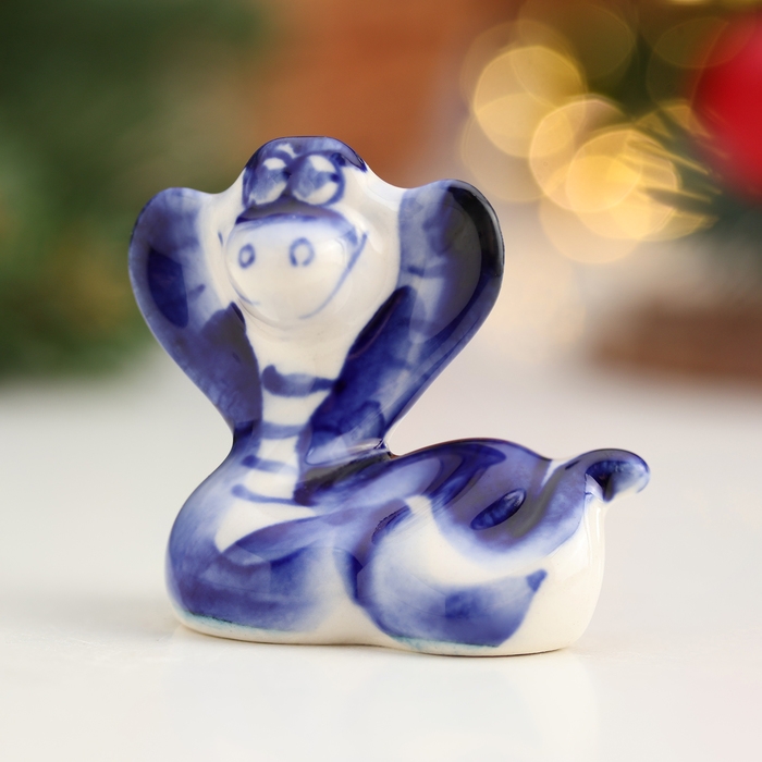 Новый год. Сувенир символ года Новый год. Сувенир символ года "Змея Маруся", гжель, 4,5 см