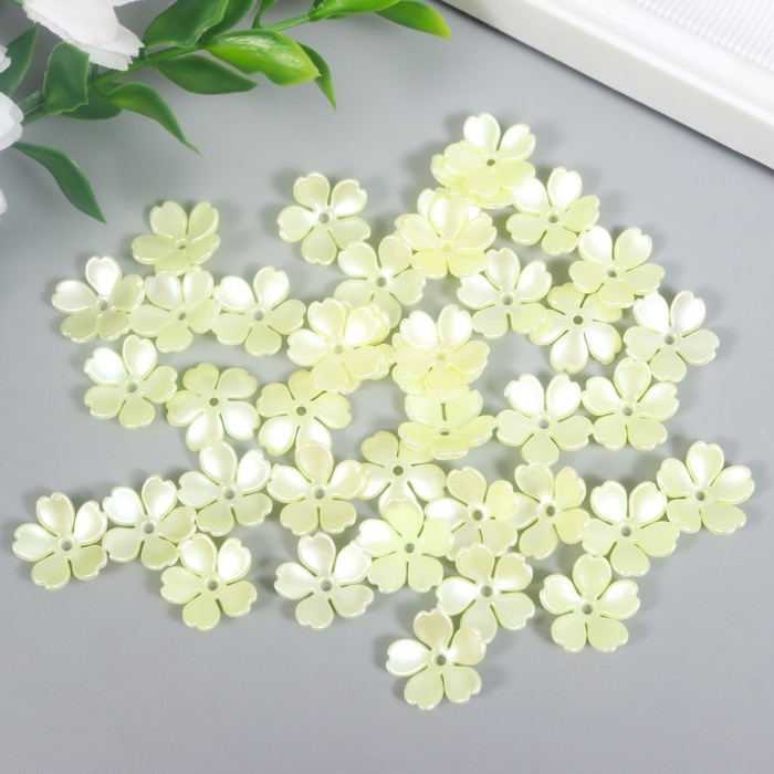 Бусины для творчества пластик Бусины для творчества пластик "Цветочек жемчужный" набор 40 шт белый 1,5х1,5 см