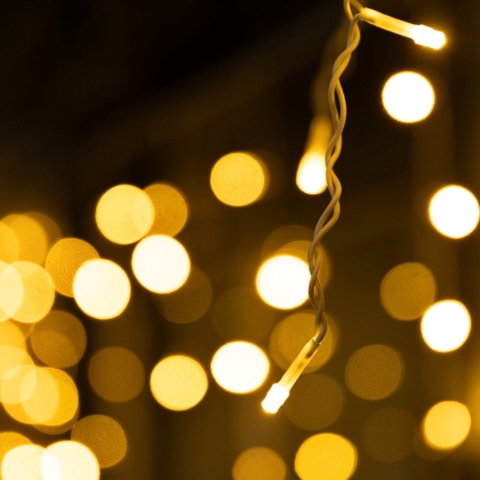 Гирлянда &laquo;Бахрома&raquo; 6 &times; 0.7 м, IP44, УМС, белая нить, 120 LED, свечение тёплое белое, 220 В