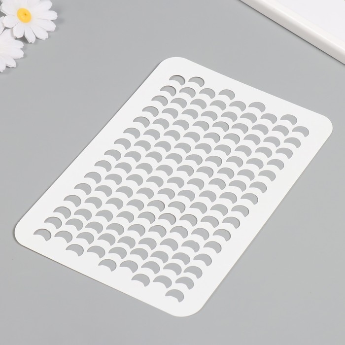 Трафарет новогодний пластиковый Трафарет новогодний пластиковый "Чешуя", 16х24 см