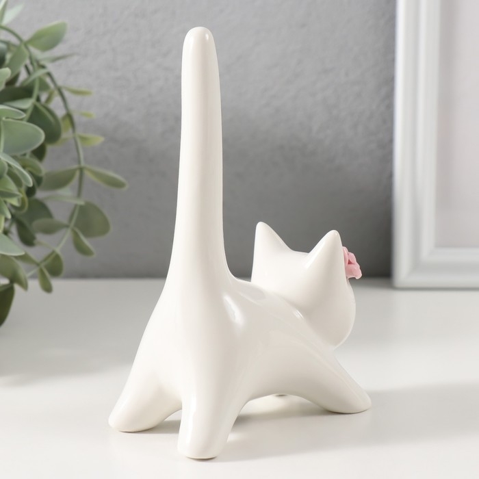 Сувенир керамика Сувенир керамика "Котик белый с длинным хвостом и розовым цветком" 9,4х5,3х14 см