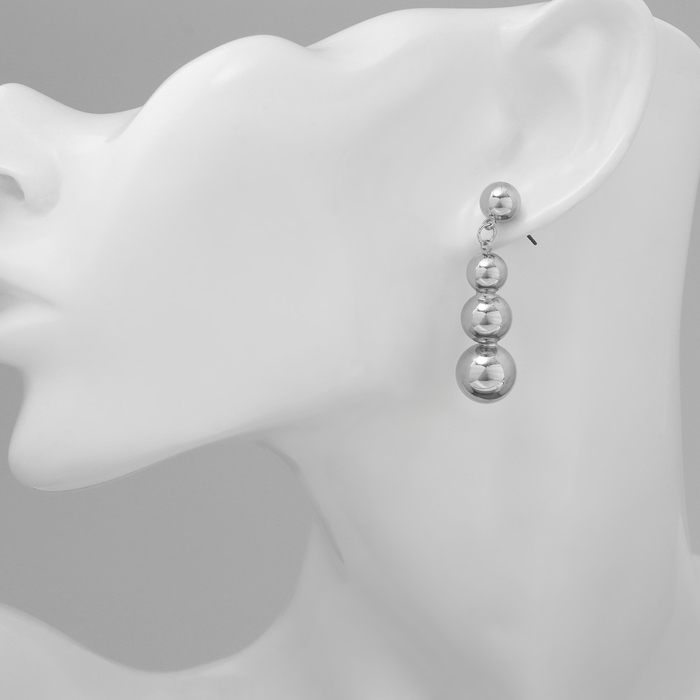 Серьги пластик «Бусины» на уменьшение, цвет серебро Серьги пластик «Бусины» на уменьшение, цвет серебро