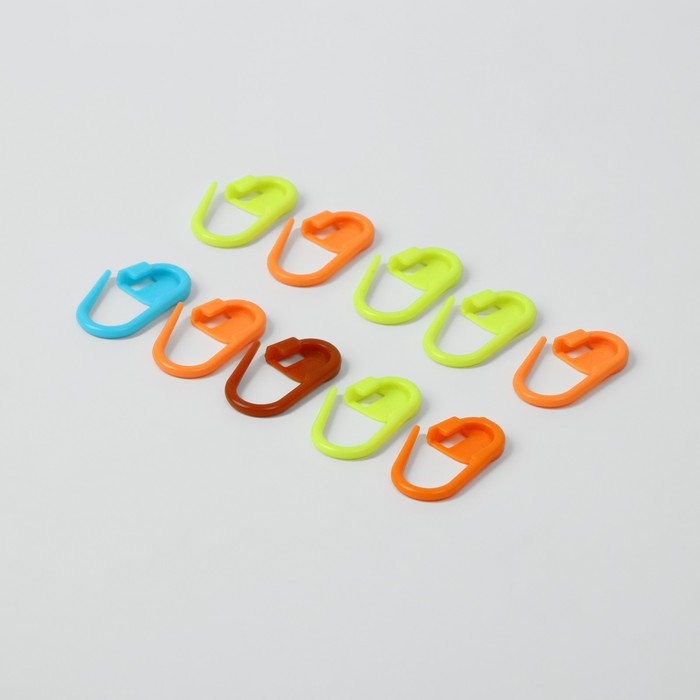 Набор для вязания, 35 предметов, в пенале, 20 × 10,5 × 4 см, цвет мятный Набор для вязания, 35 предметов, в пенале, 20 × 10,5 × 4 см, цвет мятный