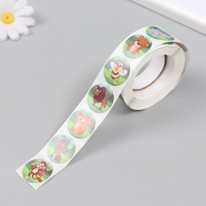 Наклейка бумага Наклейка бумага "Жители джунглей" d=2,5 см 500 шт в рулоне 3х6,5х6,5 см