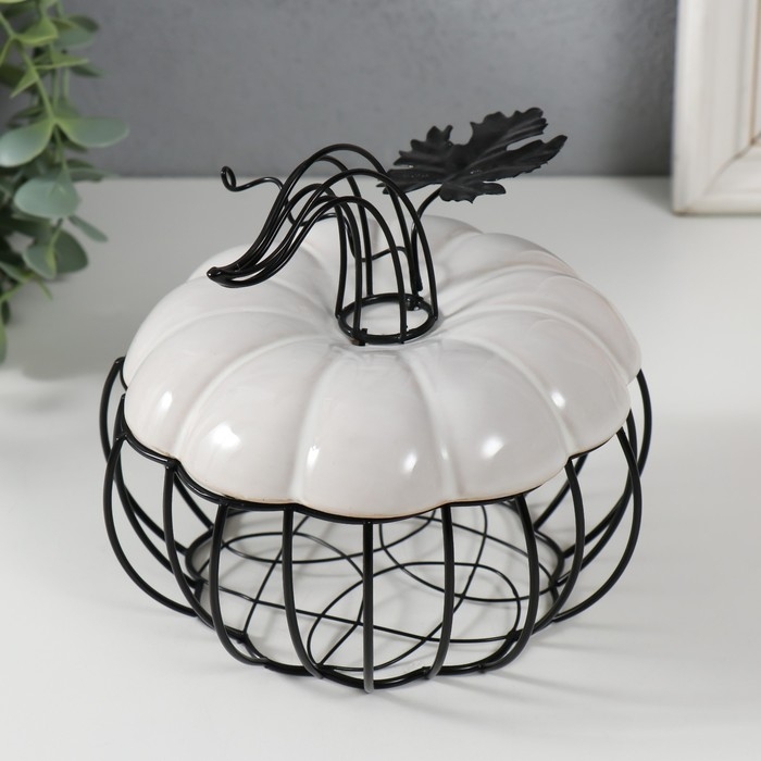 Шкатулка металл, керамика Шкатулка металл, керамика "Тыква с листочком" белая с чёрным 14х14х13 см